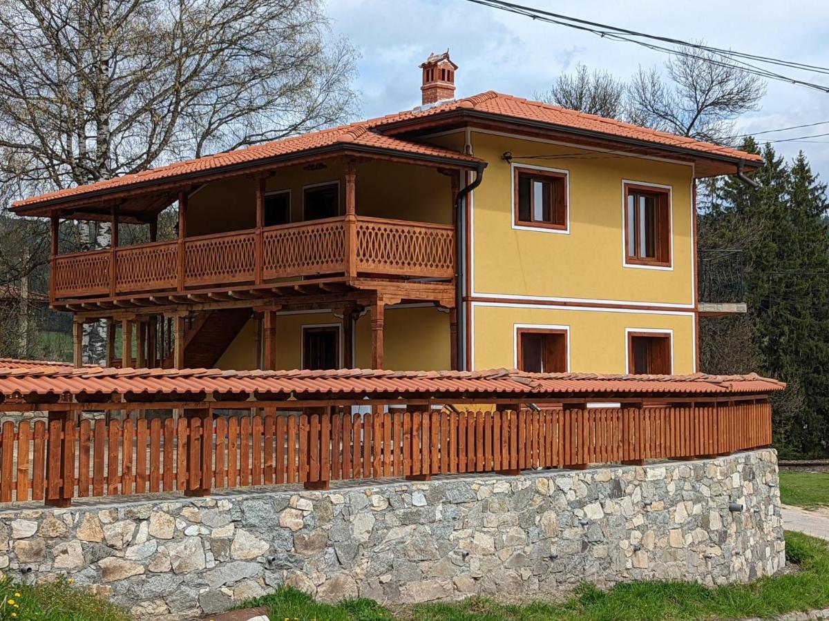 Къща За Гости Феникс Koprivshtitsa Esterno foto