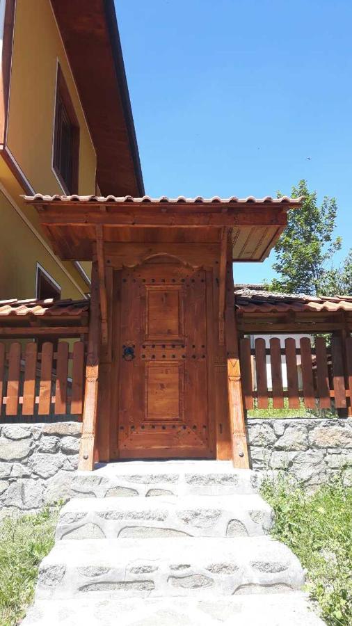 Къща За Гости Феникс Koprivshtitsa Esterno foto